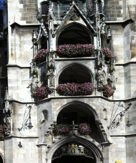 MunichRatHaus272x327.jpg